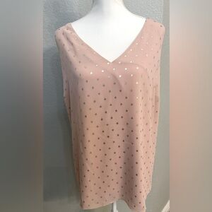 Beautiful Sleeveless 9west tunic length plus size blouse.  3x